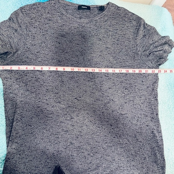 🔥Theory Gray T-Shirt🔥 - Picture 5 of 6